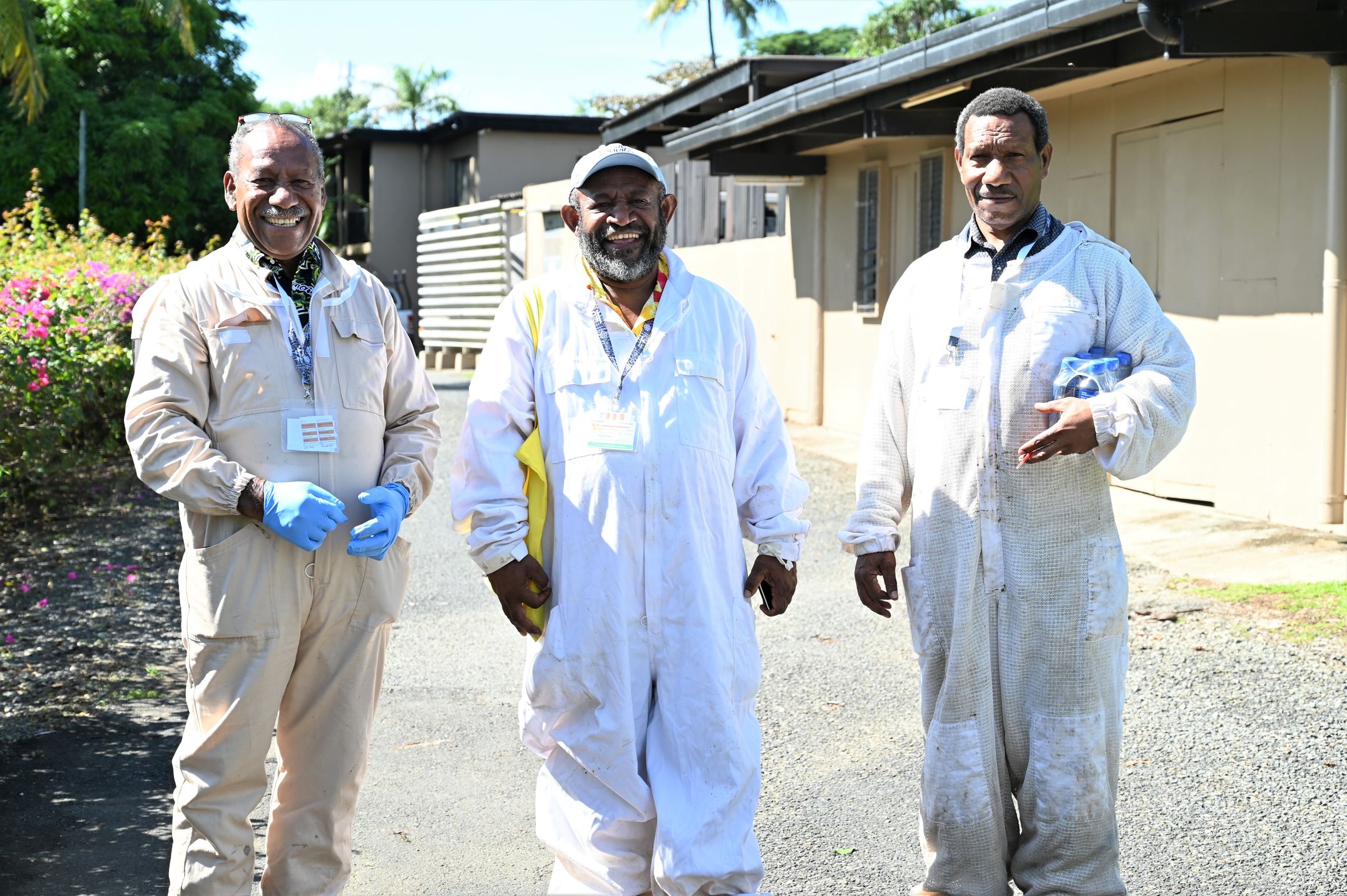 PNG beekeepers without their protective masks
