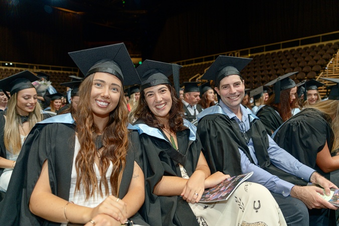 GraduationThumbnail_270326_9am