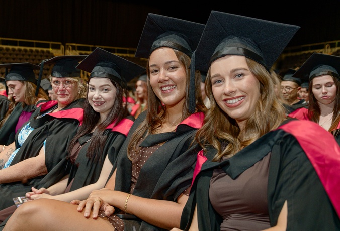 GraduationThumbnail_270326_1pm