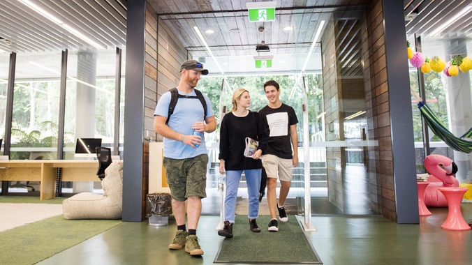 Student advice and guidance - students walking into learning centre