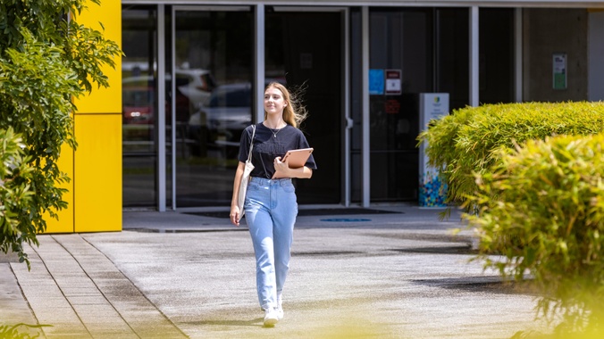 Scholarship recipient Sophie Fischer walking on gold coast campus