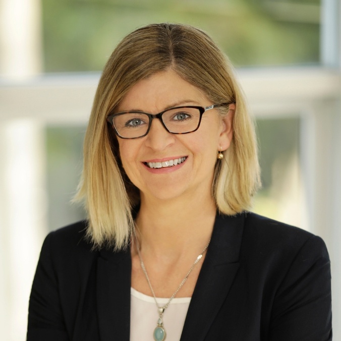 Portrait of Dr Janet Schloss