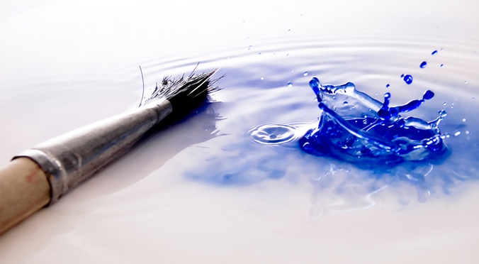 Paintbrush blue water droplett