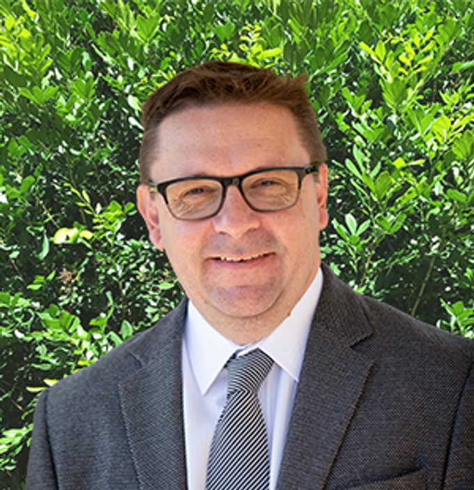 Portrait image of Adam Spencer