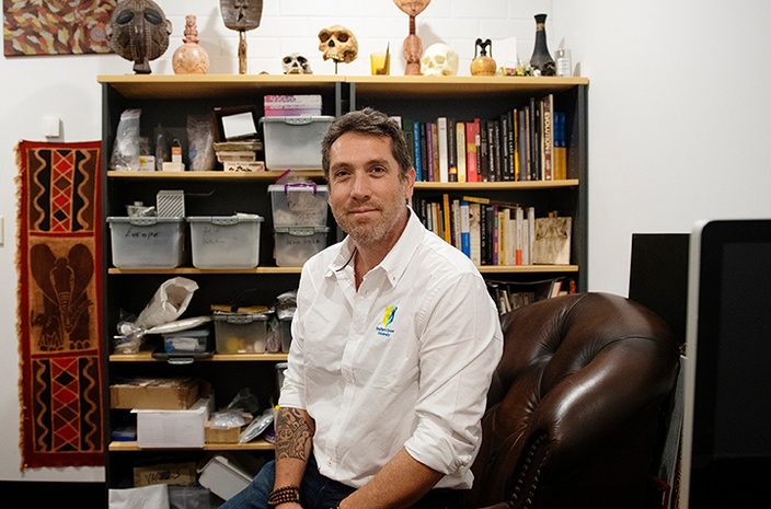 Renaud Joannes-Boyau in Biomics Facility