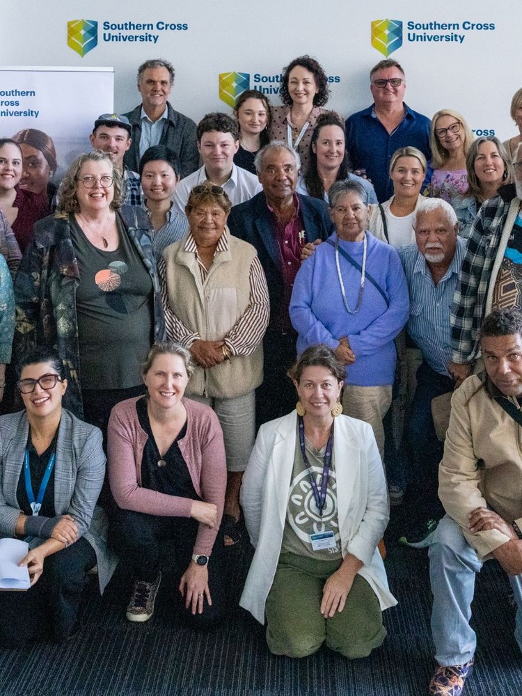 A crowd of attendees at Ena Williams' symposium