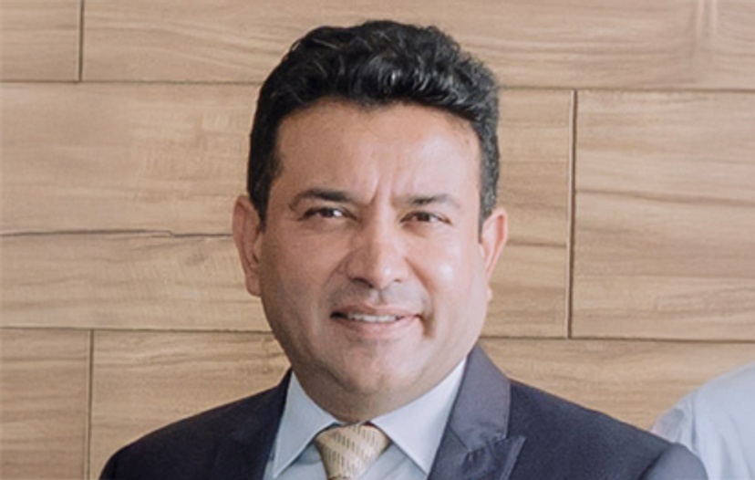 Prof Darshana Sedera - head and shoulders