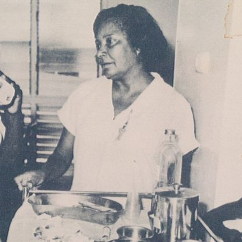 Nurse Ena Williams (right) at Maningrida clinic