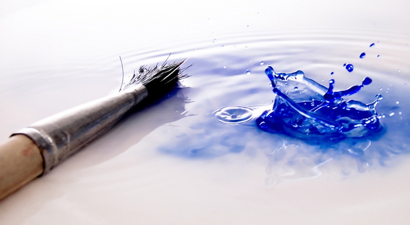 Paintbrush blue water droplett