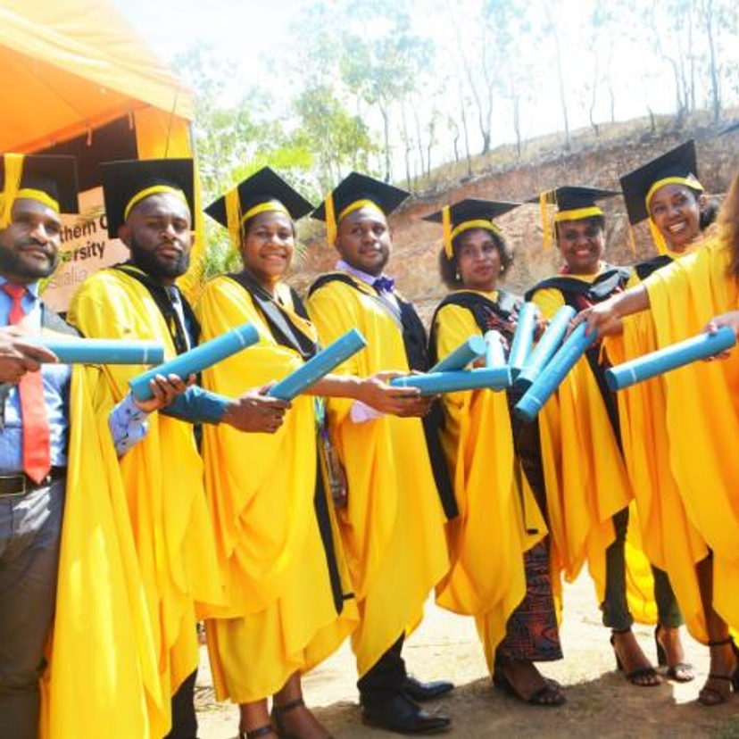 IBSU ���Ĵ�ý 2021 presentation ceremony in PNG