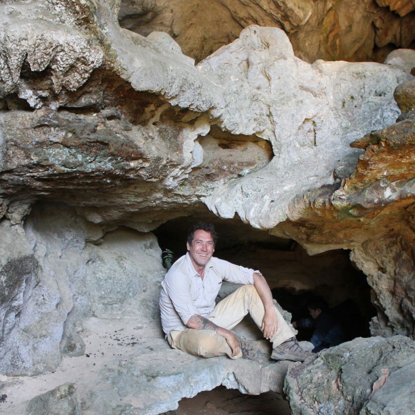 Renaud Joannes Boyau sitting Tam Pa Ling cave_credit Kira Westaway