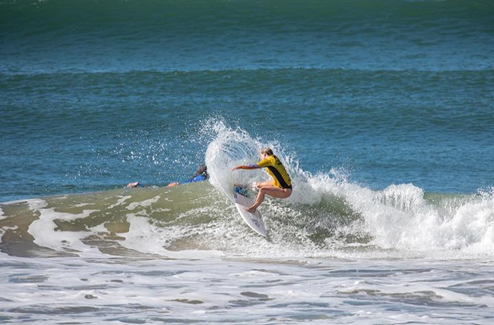 Events and News Brittani Nicholl in shortboard division Credit UniSport