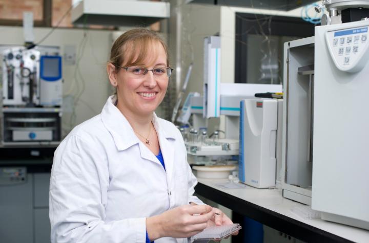 Events and News Associate Professor Joanne Oakes in the laboratory